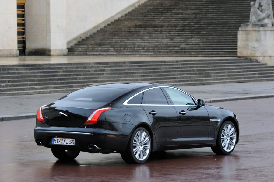  Jaguar XJ 2009 года  (фото 119 из 142)